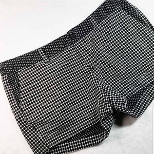 Merona Black and White Shorts Size 6